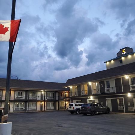 Niagara Falls Courtside Inn Экстерьер фото
