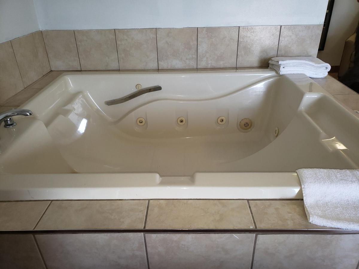 Niagara Falls Courtside Inn Экстерьер фото