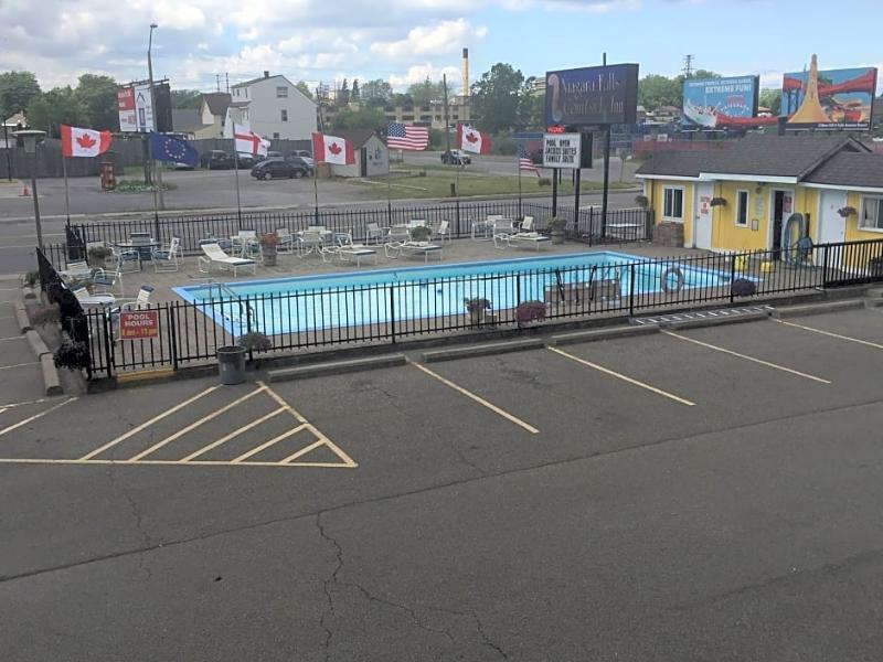 Niagara Falls Courtside Inn Экстерьер фото